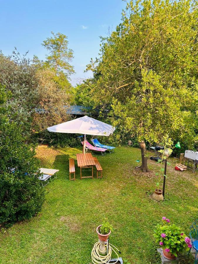 Ferienwohnung La Casa Del Tiglio Sarzana Exterior foto