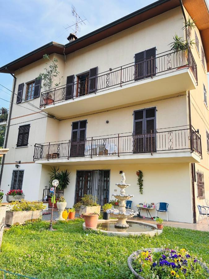 Ferienwohnung La Casa Del Tiglio Sarzana Exterior foto