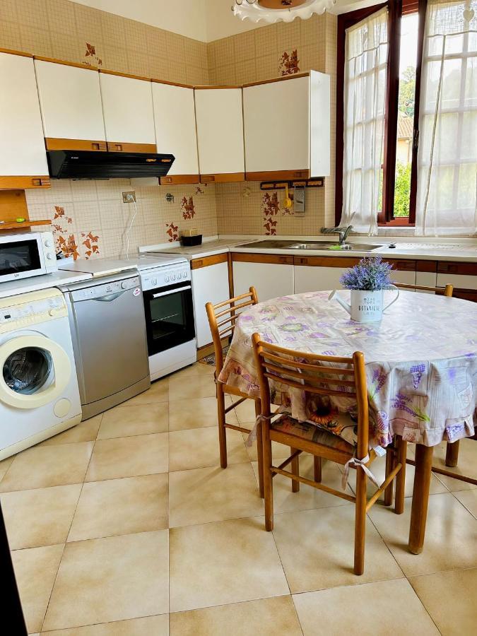 Ferienwohnung La Casa Del Tiglio Sarzana Exterior foto